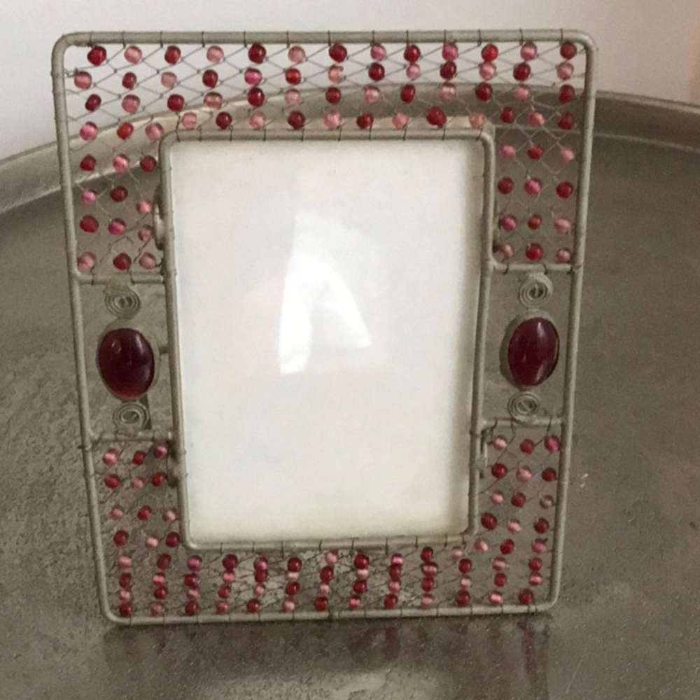 Silver Metal Wire Beaded Cabochon Picture Frame